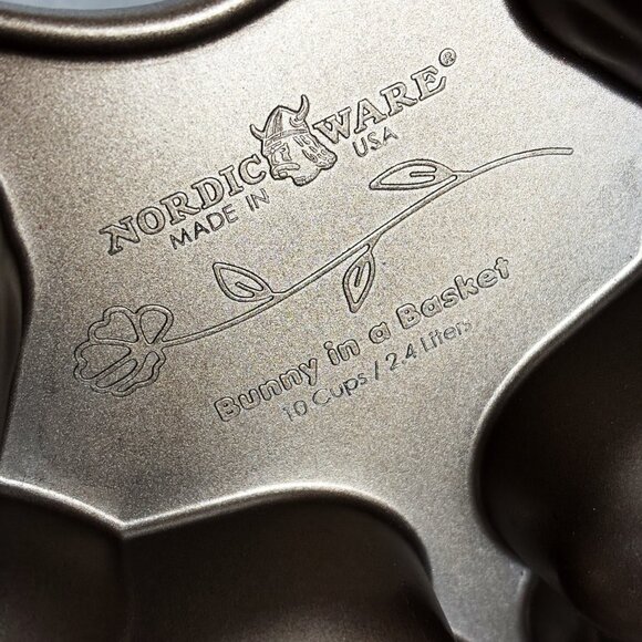 Nordic Ware Easter Bunny in Basket Cake Pan EUC - Picture 9 of 9